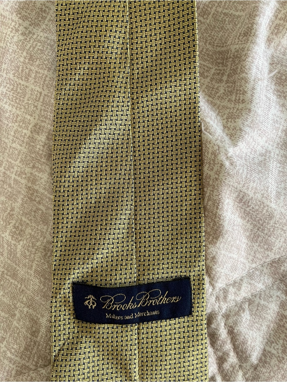 Brooks Brothers Men's Gold and Navy Patterned Silk Tie